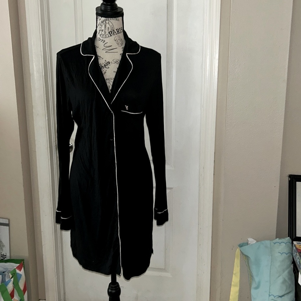Victoria’s Secret Long Sleep Shirt
